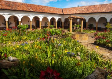2 Wochen Kolumbien Rundreise- Kloster in Villa de Leyva