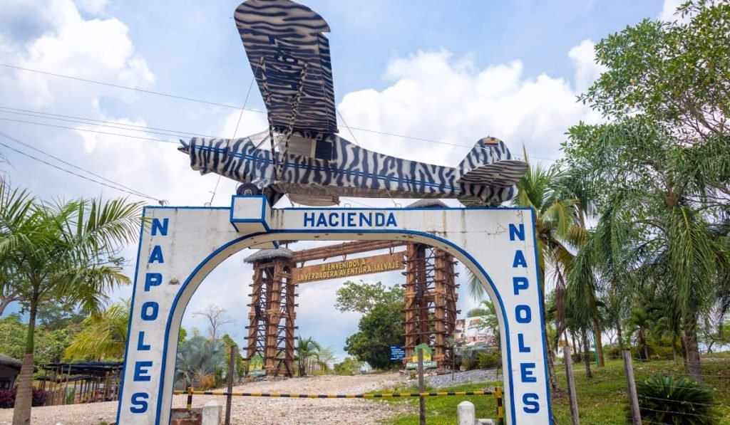 Hacienda Napoles Entrance